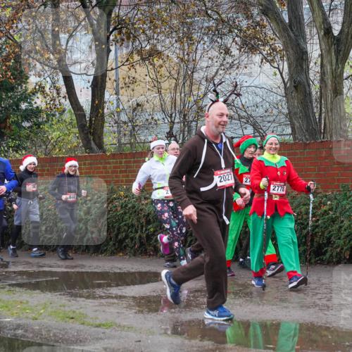 07.12.2025 - St. Pauli X-Mass-Run No. 15 Michael Burmester http://msf.ph/oto/9429410 07.12.2025 11:25:52 Laufen 2853, 41, 62, 644, 210, 2027, 27, 2778 meine-sportfotos.de
