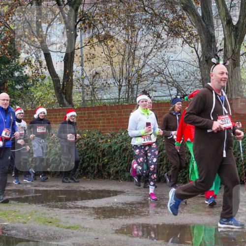 07.12.2025 - St. Pauli X-Mass-Run No. 15 Michael Burmester http://msf.ph/oto/9429411 07.12.2025 11:25:52 Laufen 1938, 9, 853, 62, 344, 2346, 44, 2027, 2108 meine-sportfotos.de