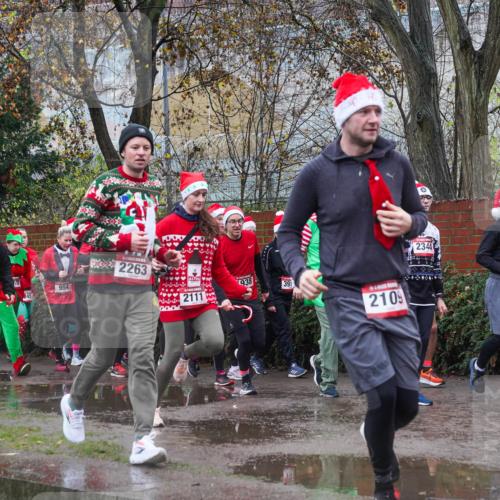 07.12.2025 - St. Pauli X-Mass-Run No. 15 Michael Burmester http://msf.ph/oto/9429420 07.12.2025 11:25:55 Laufen 3697, 245, 954, 2263, 2111, 1938, 134, 391, 2109, 2344, 234, 644 meine-sportfotos.de
