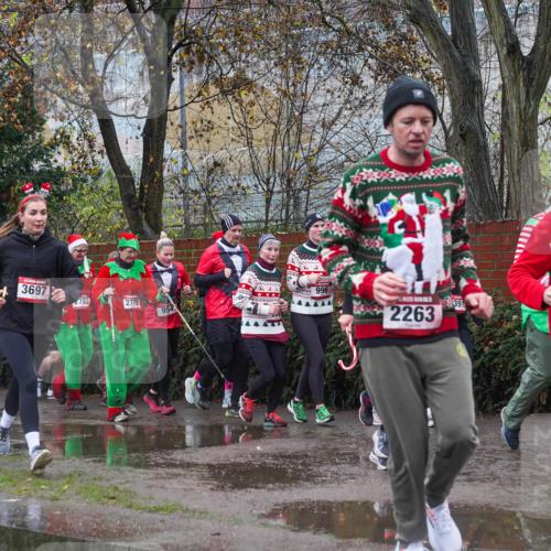 07.12.2025 - St. Pauli X-Mass-Run No. 15 Michael Burmester http://msf.ph/oto/9429423 07.12.2025 11:25:56 Laufen 3697, 996, 783, 2872, 2775, 3482, 954, 391, 2263, 2111, 234 meine-sportfotos.de