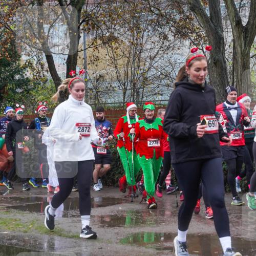 07.12.2025 - St. Pauli X-Mass-Run No. 15 Michael Burmester http://msf.ph/oto/9429427 07.12.2025 11:25:58 Laufen 1916, 196, 3482, 2872, 2842, 2775, 697, 949, 996, 15 meine-sportfotos.de