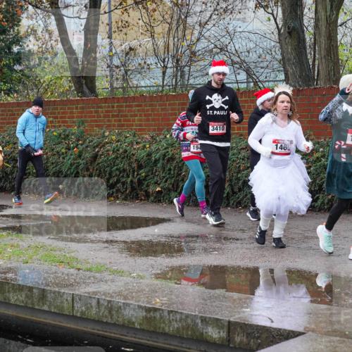 07.12.2025 - St. Pauli X-Mass-Run No. 15 Michael Burmester http://msf.ph/oto/9429430 07.12.2025 09:45:42 Laufen 114, 1150, 194, 3410, 1465, 1576, 083 meine-sportfotos.de