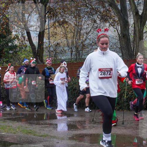 07.12.2025 - St. Pauli X-Mass-Run No. 15 Michael Burmester http://msf.ph/oto/9429431 07.12.2025 11:25:59 Laufen 206, 1916, 4, 4, 3312, 3482, 347, 2872, 954, 995 meine-sportfotos.de