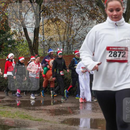 07.12.2025 - St. Pauli X-Mass-Run No. 15 Michael Burmester http://msf.ph/oto/9429434 07.12.2025 11:26:00 Laufen 4601, 06, 1916, 348, 3312, 2872 meine-sportfotos.de