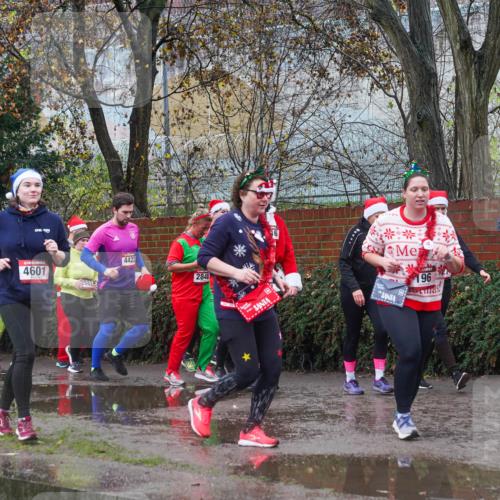 07.12.2025 - St. Pauli X-Mass-Run No. 15 Michael Burmester http://msf.ph/oto/9429441 07.12.2025 11:26:04 Laufen 275, 1927, 4424, 4423, 4601, 2848, 196 meine-sportfotos.de
