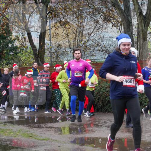 07.12.2025 - St. Pauli X-Mass-Run No. 15 Michael Burmester http://msf.ph/oto/9429448 07.12.2025 11:26:06 Laufen 4424, 180, 759, 2624, 1927, 4423, 3583, 4601, 2877, 442 meine-sportfotos.de