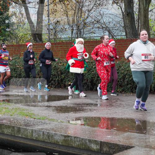 07.12.2025 - St. Pauli X-Mass-Run No. 15 Michael Burmester http://msf.ph/oto/9429449 07.12.2025 09:45:51 Laufen 1735, 3628, 4459, 27, 1363, 979, 5, 88 meine-sportfotos.de