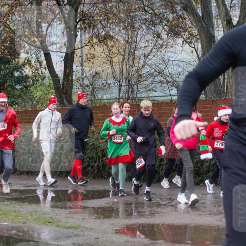 07.12.2025 - St. Pauli X-Mass-Run No. 15 Michael Burmester http://msf.ph/oto/9429458 07.12.2025 11:26:09 Laufen 3449, 3452, 480, 2759, 4424 meine-sportfotos.de