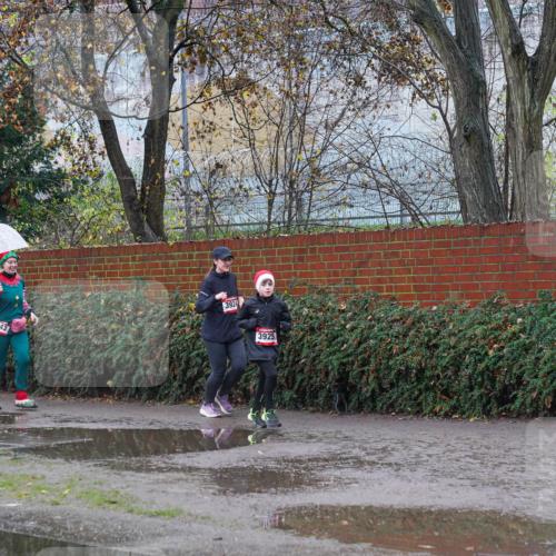 07.12.2025 - St. Pauli X-Mass-Run No. 15 Michael Burmester http://msf.ph/oto/9429473 07.12.2025 11:26:27 Laufen 3843, 3924, 3925, 3445 meine-sportfotos.de