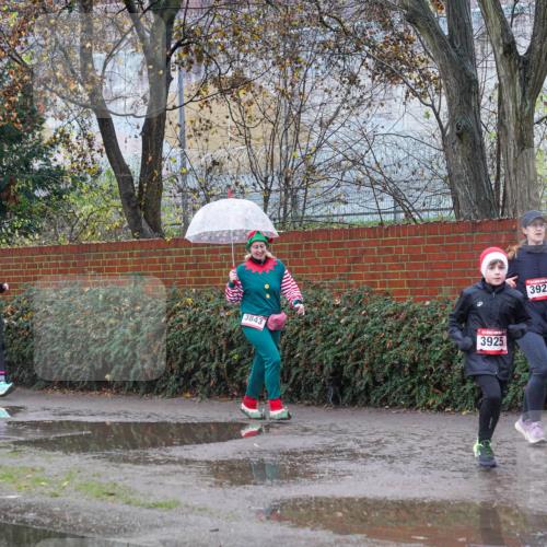 07.12.2025 - St. Pauli X-Mass-Run No. 15 Michael Burmester http://msf.ph/oto/9429477 07.12.2025 11:26:29 Laufen 620, 618, 3843, 3925, 3924 meine-sportfotos.de
