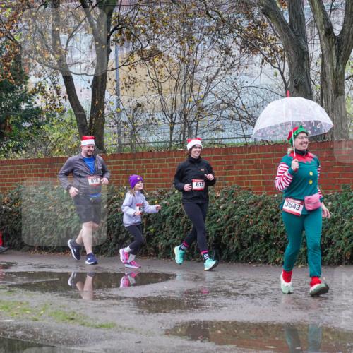07.12.2025 - St. Pauli X-Mass-Run No. 15 Michael Burmester http://msf.ph/oto/9429478 07.12.2025 11:26:31 Laufen 618, 62, 613, 3843 meine-sportfotos.de
