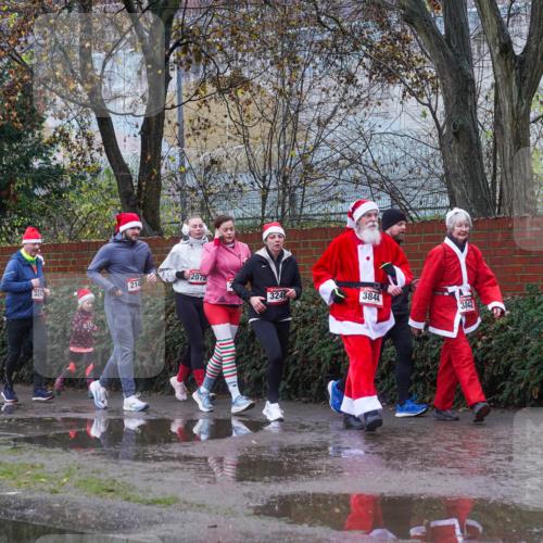 07.12.2025 - St. Pauli X-Mass-Run No. 15 Michael Burmester http://msf.ph/oto/9429486 07.12.2025 11:26:35 Laufen 2075, 214, 324, 3249, 3844, 3842 meine-sportfotos.de