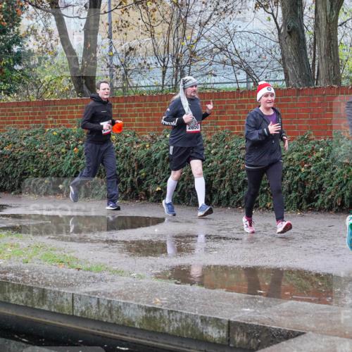 07.12.2025 - St. Pauli X-Mass-Run No. 15 Michael Burmester http://msf.ph/oto/9429491 07.12.2025 09:46:15 Laufen 2177, 2650, 3484 meine-sportfotos.de