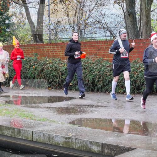 07.12.2025 - St. Pauli X-Mass-Run No. 15 Michael Burmester http://msf.ph/oto/9429494 07.12.2025 09:46:16 Laufen 217, 2968, 2050 meine-sportfotos.de
