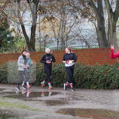 07.12.2025 - St. Pauli X-Mass-Run No. 15 Michael Burmester http://msf.ph/oto/9429532 07.12.2025 11:27:12 Laufen 659, 3648, 1835 meine-sportfotos.de