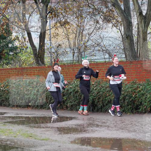 07.12.2025 - St. Pauli X-Mass-Run No. 15 Michael Burmester http://msf.ph/oto/9429533 07.12.2025 11:27:13 Laufen 3659, 3648, 3650 meine-sportfotos.de