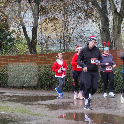 07.12.2025 - St. Pauli X-Mass-Run No. 15 Michael Burmester http://msf.ph/oto/9429546 07.12.2025 11:27:27 Laufen 259, 349, 2596, 3498 meine-sportfotos.de
