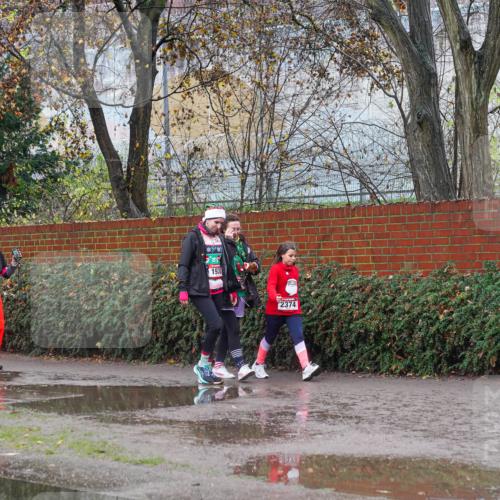 07.12.2025 - St. Pauli X-Mass-Run No. 15 Michael Burmester http://msf.ph/oto/9429559 07.12.2025 11:28:08 Laufen 3021, 1930, 2374 meine-sportfotos.de