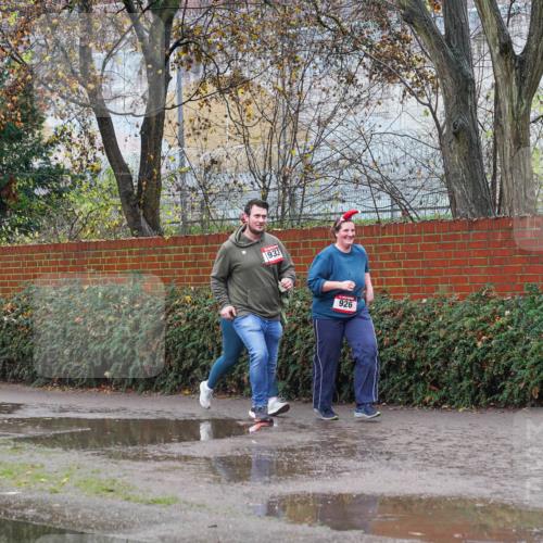 07.12.2025 - St. Pauli X-Mass-Run No. 15 Michael Burmester http://msf.ph/oto/9429570 07.12.2025 11:28:23 Laufen 933, 926 meine-sportfotos.de