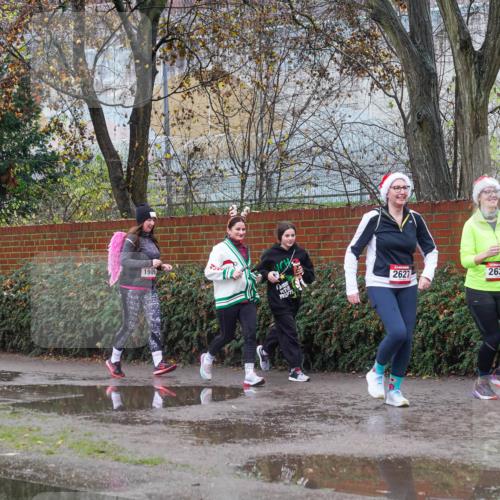 07.12.2025 - St. Pauli X-Mass-Run No. 15 Michael Burmester http://msf.ph/oto/9429579 07.12.2025 11:29:01 Laufen 1909, 2627, 2630 meine-sportfotos.de