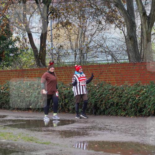 07.12.2025 - St. Pauli X-Mass-Run No. 15 Michael Burmester http://msf.ph/oto/9429592 07.12.2025 11:29:53 Laufen 3121 meine-sportfotos.de