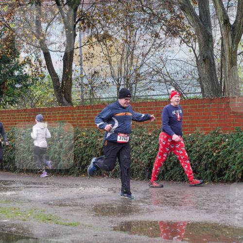 07.12.2025 - St. Pauli X-Mass-Run No. 15 Michael Burmester http://msf.ph/oto/9429598 07.12.2025 11:30:07 Laufen 3745, 3743 meine-sportfotos.de