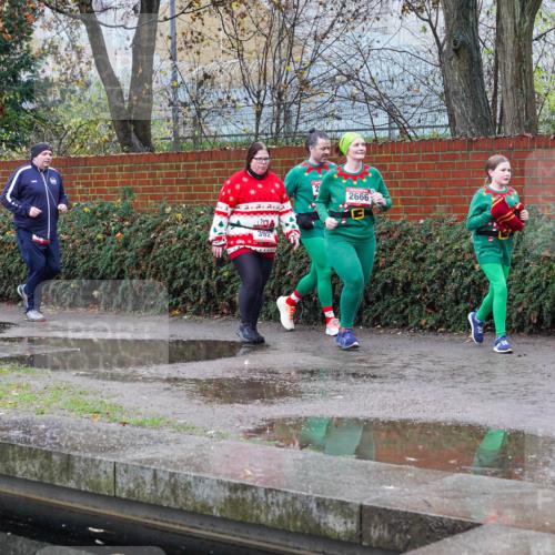 07.12.2025 - St. Pauli X-Mass-Run No. 15 Michael Burmester http://msf.ph/oto/9429610 07.12.2025 09:47:50 Laufen 4081, 392, 2, 2666 meine-sportfotos.de