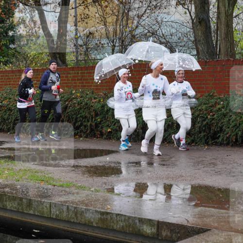 07.12.2025 - St. Pauli X-Mass-Run No. 15 Michael Burmester http://msf.ph/oto/9429631 07.12.2025 09:48:00 Laufen 2658, 265, 3589 meine-sportfotos.de