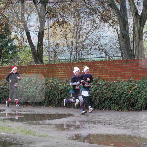 07.12.2025 - St. Pauli X-Mass-Run No. 15 Michael Burmester http://msf.ph/oto/9429639 07.12.2025 11:39:13 Laufen 18, 2496 meine-sportfotos.de