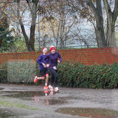 07.12.2025 - St. Pauli X-Mass-Run No. 15 Michael Burmester http://msf.ph/oto/9429673 07.12.2025 11:40:22 Laufen 1448, 33, 173 meine-sportfotos.de