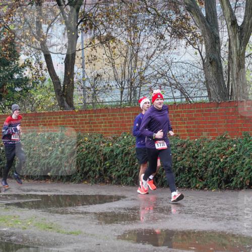 07.12.2025 - St. Pauli X-Mass-Run No. 15 Michael Burmester http://msf.ph/oto/9429674 07.12.2025 11:40:23 Laufen 1448, 3418, 1720 meine-sportfotos.de