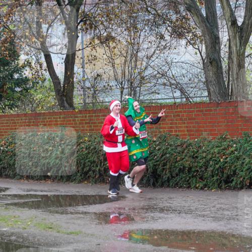 07.12.2025 - St. Pauli X-Mass-Run No. 15 Michael Burmester http://msf.ph/oto/9429678 07.12.2025 11:40:27 Laufen 722, 2455 meine-sportfotos.de