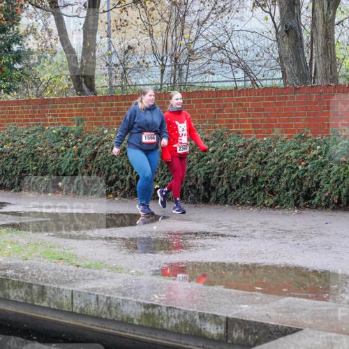 07.12.2025 - St. Pauli X-Mass-Run No. 15 Michael Burmester http://msf.ph/oto/9429708 07.12.2025 09:51:15 Laufen 1566, 2397 meine-sportfotos.de