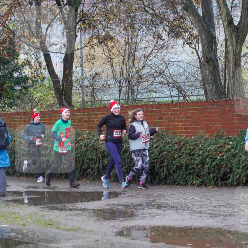 07.12.2025 - St. Pauli X-Mass-Run No. 15 Michael Burmester http://msf.ph/oto/9429713 07.12.2025 11:41:08 Laufen 348, 18, 3325, 2267, 2264, 3323 meine-sportfotos.de