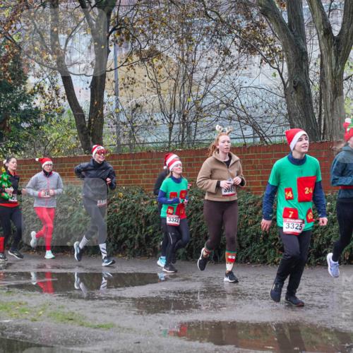 07.12.2025 - St. Pauli X-Mass-Run No. 15 Michael Burmester http://msf.ph/oto/9429720 07.12.2025 11:41:11 Laufen 177, 78, 3322, 5981, 14, 24, 348, 3325, 2267 meine-sportfotos.de