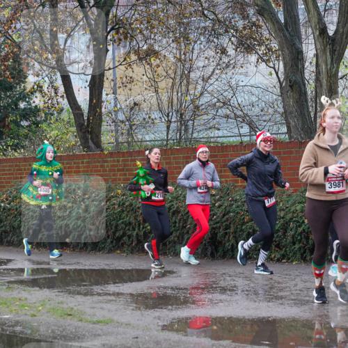 07.12.2025 - St. Pauli X-Mass-Run No. 15 Michael Burmester http://msf.ph/oto/9429723 07.12.2025 11:41:12 Laufen 4049, 4218, 177, 3981, 11 meine-sportfotos.de