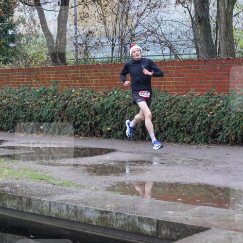 07.12.2025 - St. Pauli X-Mass-Run No. 15 Michael Burmester http://msf.ph/oto/9429734 07.12.2025 09:56:46 Laufen 4451 meine-sportfotos.de