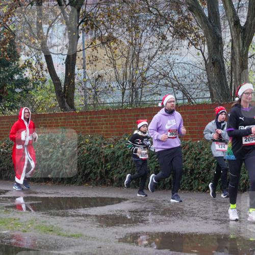 07.12.2025 - St. Pauli X-Mass-Run No. 15 Michael Burmester http://msf.ph/oto/9429739 07.12.2025 11:41:25 Laufen 163, 4051, 3803, 2095, 124 meine-sportfotos.de