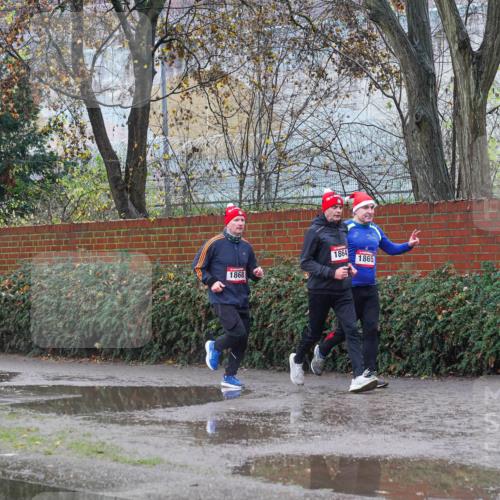 07.12.2025 - St. Pauli X-Mass-Run No. 15 Michael Burmester http://msf.ph/oto/9429748 07.12.2025 11:41:40 Laufen 1864, 1868, 1865 meine-sportfotos.de