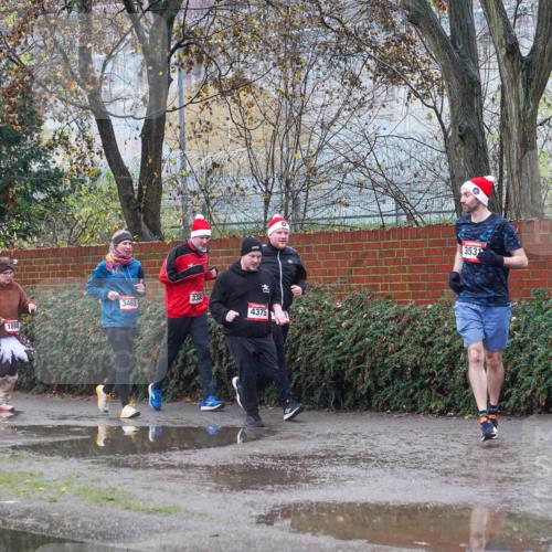 07.12.2025 - St. Pauli X-Mass-Run No. 15 Michael Burmester http://msf.ph/oto/9429753 07.12.2025 11:41:54 Laufen 1880, 1225, 3463, 338, 4375, 3531 meine-sportfotos.de