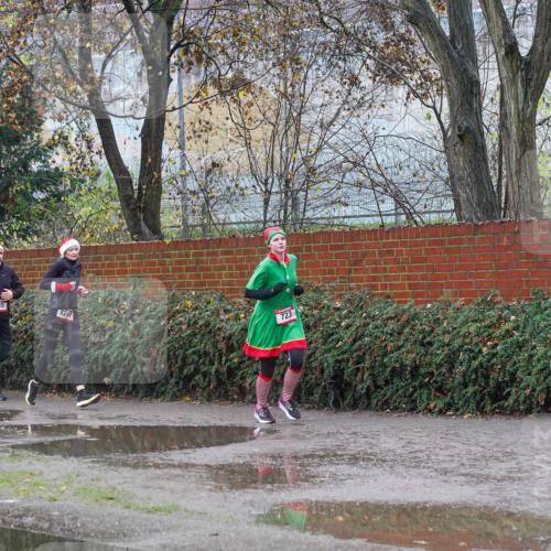 07.12.2025 - St. Pauli X-Mass-Run No. 15 Michael Burmester http://msf.ph/oto/9429775 07.12.2025 11:42:16 Laufen 235, 4241, 723 meine-sportfotos.de