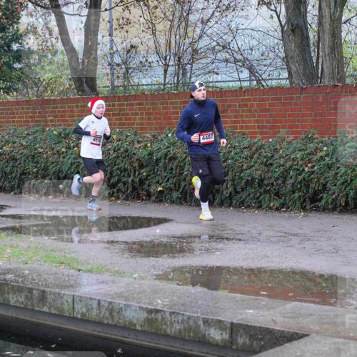 07.12.2025 - St. Pauli X-Mass-Run No. 15 Michael Burmester http://msf.ph/oto/9429776 07.12.2025 09:58:37 Laufen 4511, 4487 meine-sportfotos.de