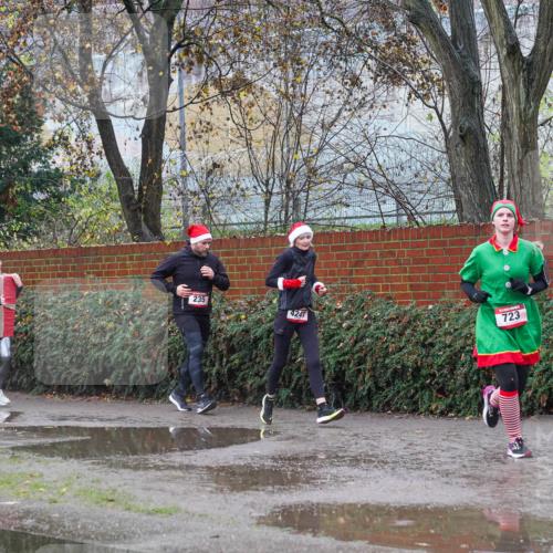 07.12.2025 - St. Pauli X-Mass-Run No. 15 Michael Burmester http://msf.ph/oto/9429777 07.12.2025 11:42:18 Laufen 422, 2769, 235, 4241, 723 meine-sportfotos.de