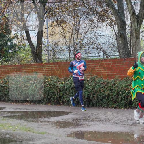 07.12.2025 - St. Pauli X-Mass-Run No. 15 Michael Burmester http://msf.ph/oto/9429799 07.12.2025 11:42:40 Laufen 2940, 166 meine-sportfotos.de