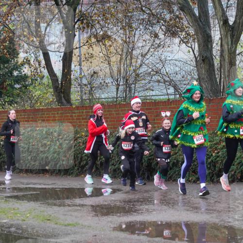 07.12.2025 - St. Pauli X-Mass-Run No. 15 Michael Burmester http://msf.ph/oto/9429806 07.12.2025 11:42:52 Laufen 3587, 2868, 1231, 2834, 1228, 4047, 433, 4131 meine-sportfotos.de