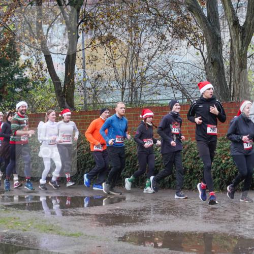 07.12.2025 - St. Pauli X-Mass-Run No. 15 Michael Burmester http://msf.ph/oto/9429819 07.12.2025 11:43:05 Laufen 178, 795, 2822, 26, 425, 4107, 4152, 4102, 109, 2463, 778, 1445 meine-sportfotos.de