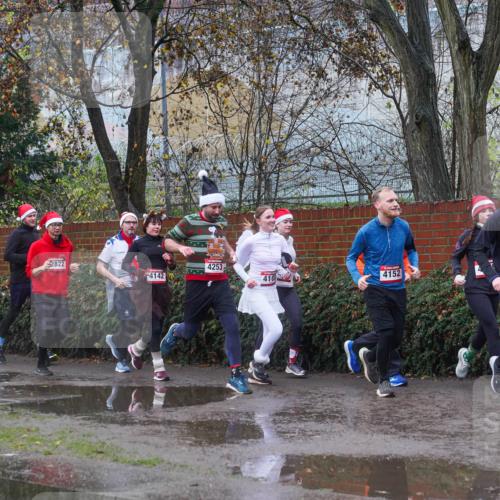 07.12.2025 - St. Pauli X-Mass-Run No. 15 Michael Burmester http://msf.ph/oto/9429822 07.12.2025 11:43:06 Laufen 2822, 4142, 4253, 410, 4152, 795 meine-sportfotos.de