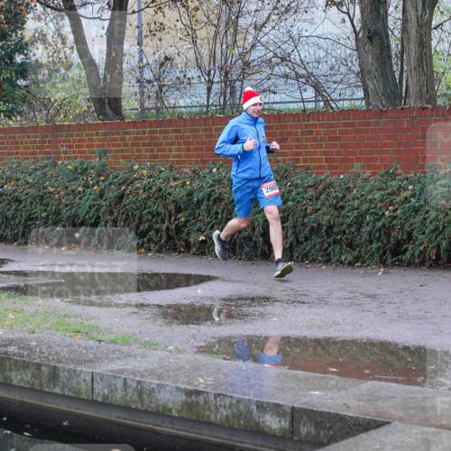 07.12.2025 - St. Pauli X-Mass-Run No. 15 Michael Burmester http://msf.ph/oto/9429828 07.12.2025 09:59:32 Laufen 2905 meine-sportfotos.de