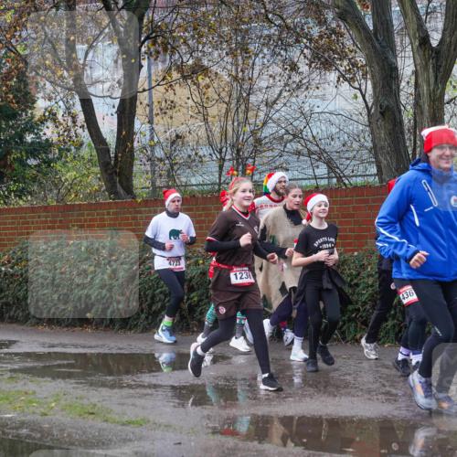 07.12.2025 - St. Pauli X-Mass-Run No. 15 Michael Burmester http://msf.ph/oto/9429842 07.12.2025 11:43:22 Laufen 4723, 123, 1994, 436, 43, 2032 meine-sportfotos.de