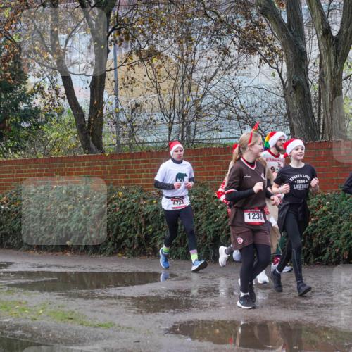 07.12.2025 - St. Pauli X-Mass-Run No. 15 Michael Burmester http://msf.ph/oto/9429844 07.12.2025 11:43:23 Laufen 4723, 1236, 1994, 4361 meine-sportfotos.de